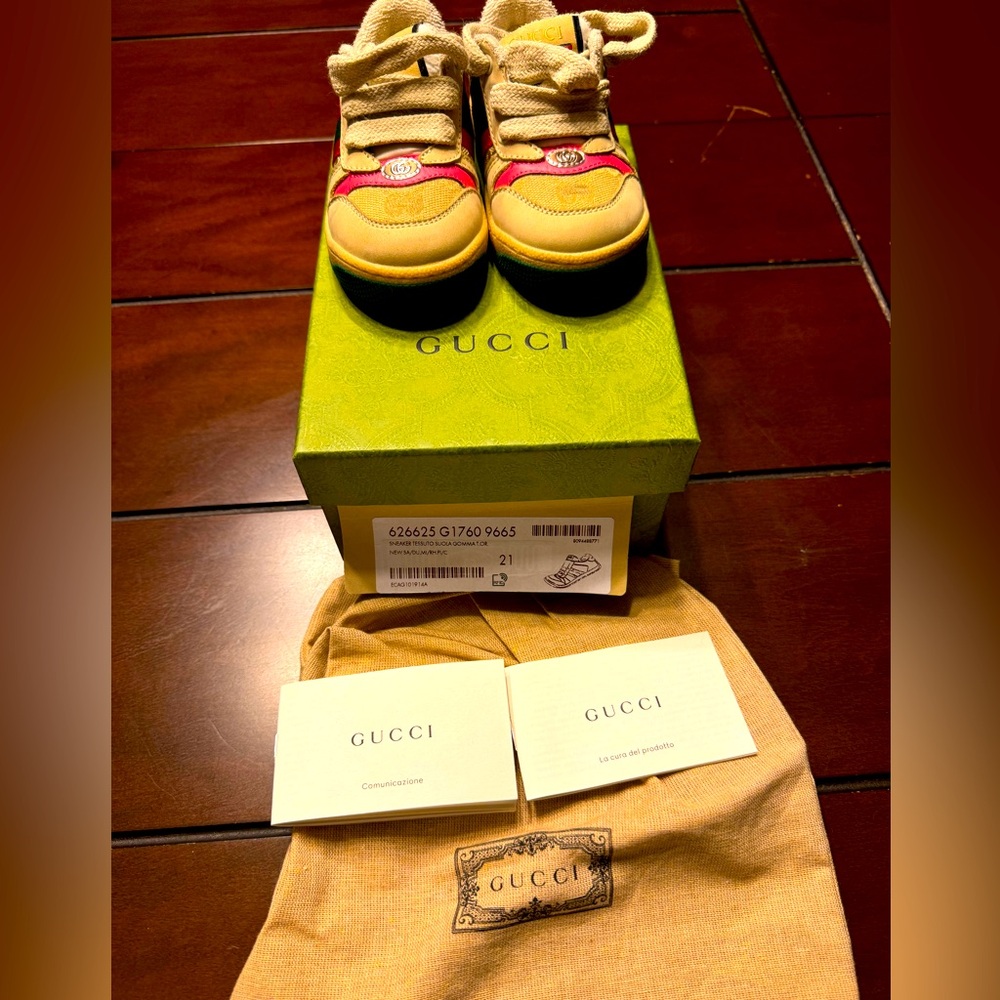 I’m selling a kids size 21 (5-5/12) original Gucci shoe